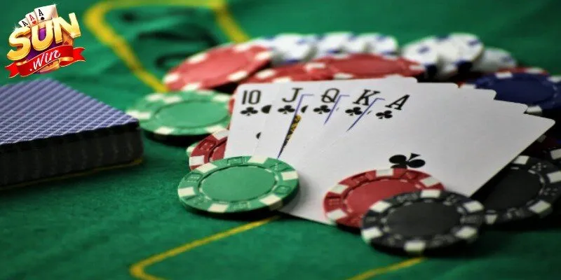 Liêng Sunwin là phiên bản trực tuyến của trò chơi bài truyền thống